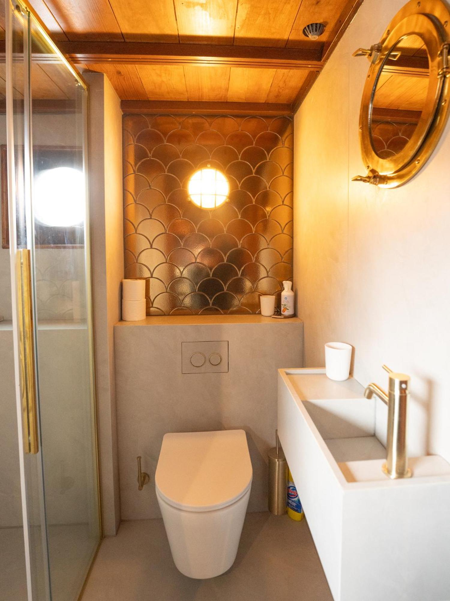 Houseboat-Amsterdam-Classic المظهر الخارجي الصورة